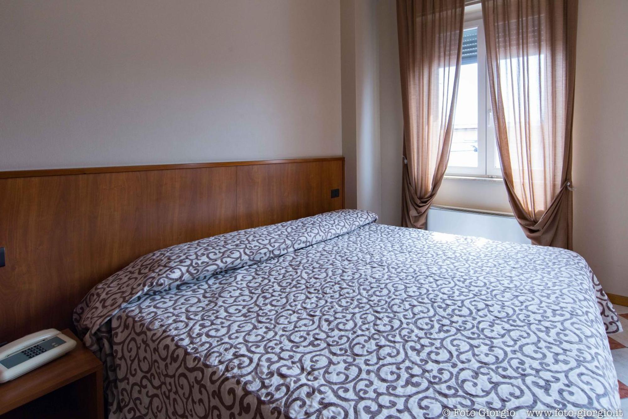Hotel Daina Dalmine Exterior photo