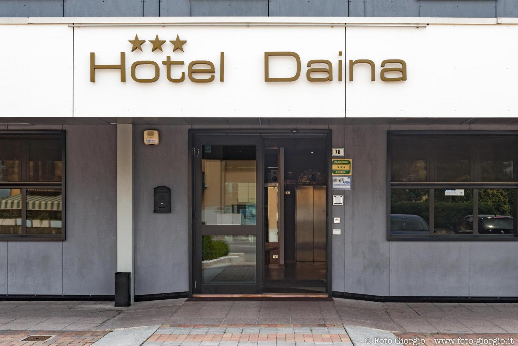 Hotel Daina Dalmine Exterior photo
